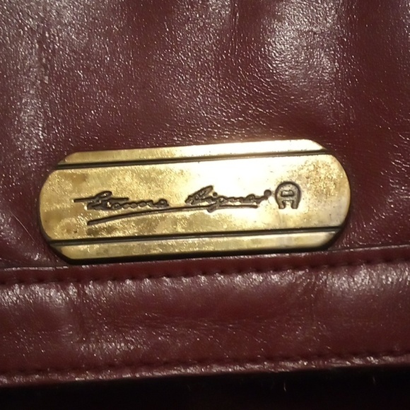 Handmade Leather Etienne Aigner Red Burgundy Messenger Shoulder Bag - Picture 2 of 15